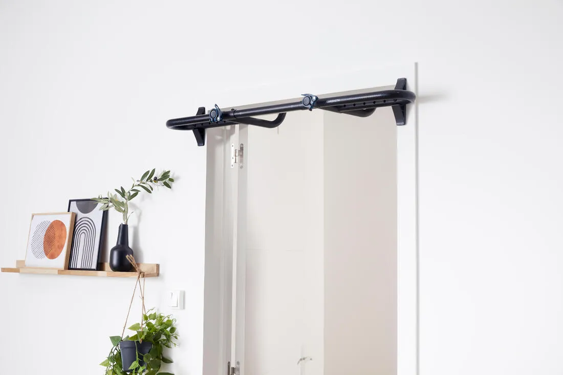 Barre de traction pour porte musculation à fixer sans vis