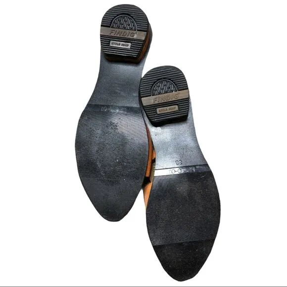 FINDIG Embossed Leather Sandals 8