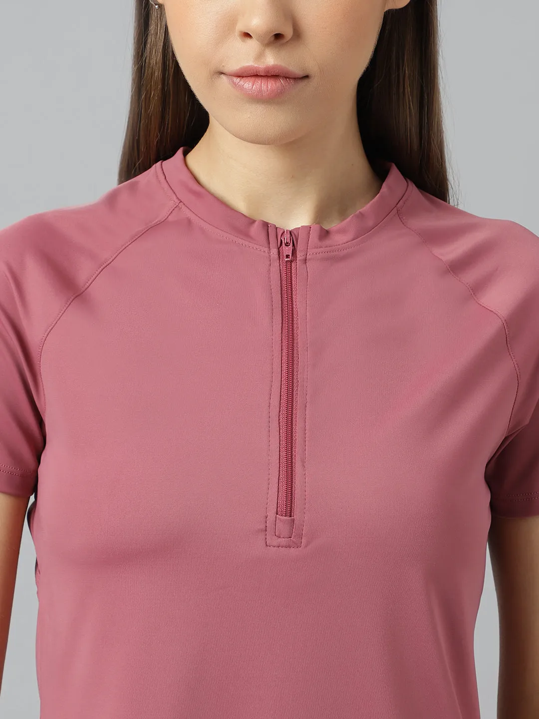 Fitkin women front zipper short sleeves t-shirt