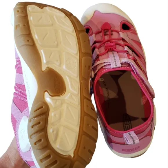 Keen Knotch Creek Magenta Lilac Chiffon Girls Quick Dry Sandals NEW