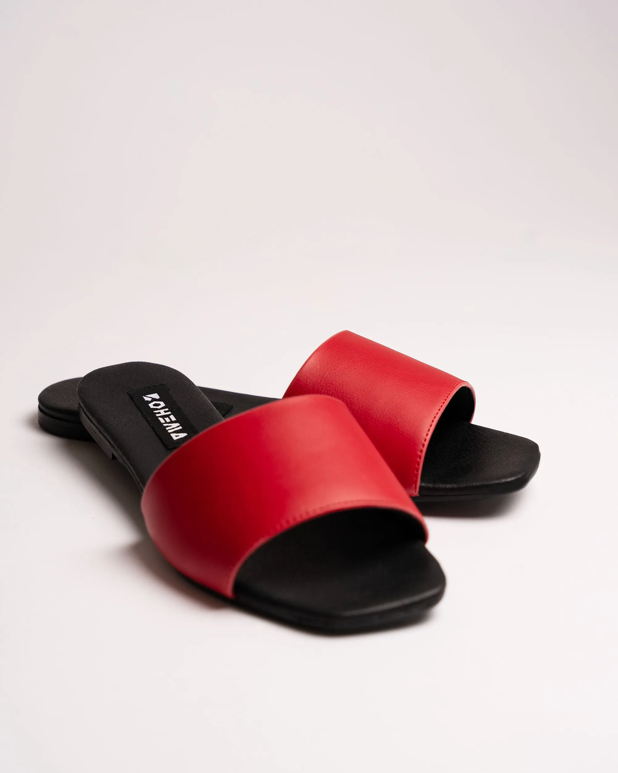 Mellow Slides Red vegan slides made of corn leather - outlet