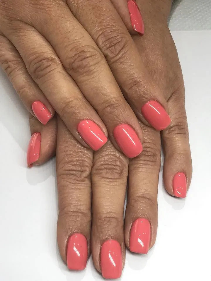 NO.132 CORAL COVE NAIL POLISH