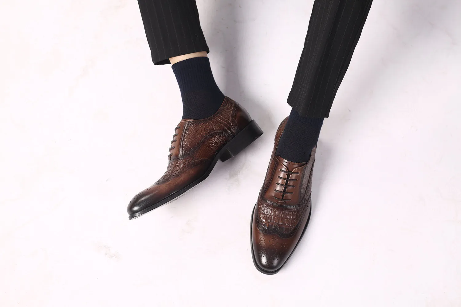 Wildking Men's Crocodile Style Leather Retro Oxford Shoes 3066